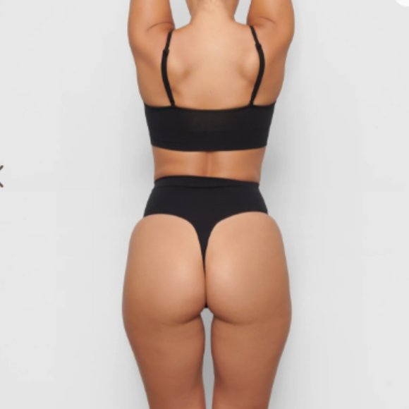 SKIMS (Black-NWT) Mid Waisted Bonded Brief - Picture 3 of 8